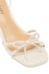 THERAPY Luci Heel Bone Smooth